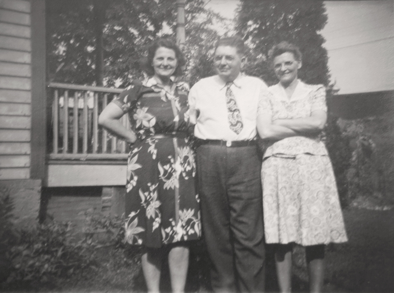Michelle M. Murosky: The Murosky Collection &emdash; 1940's Murosky Family Gathering